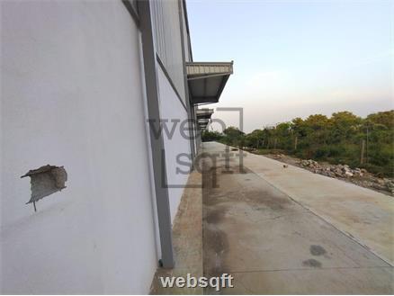 Commercial Space in Industrial Estate for Rent
